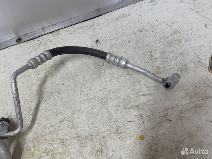 Трубка кондиционера Kia Sportage 3 2010-2015