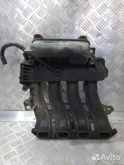 Коллектор впускной Renault Megane K4M 2008