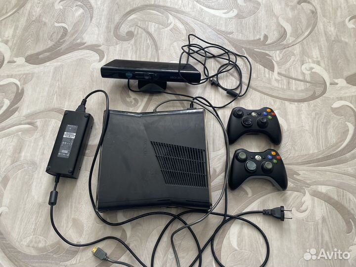 Xbox 360 с кинектом