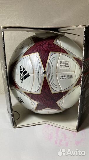 Футбольный мяч adidas лига чемпионов