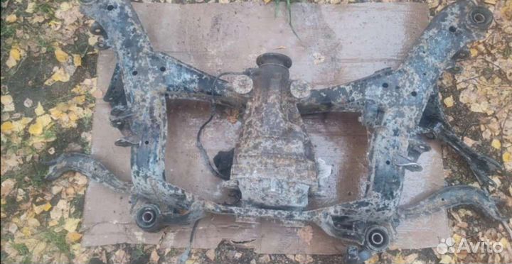 Подрамник с рычагами NissanSkyline r33