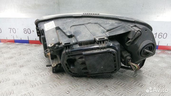 Фара Audi A6 C6 (2004-2011)