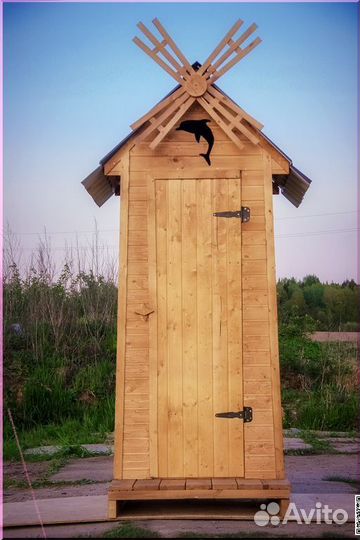 Уличный туалет деревянный SUN334