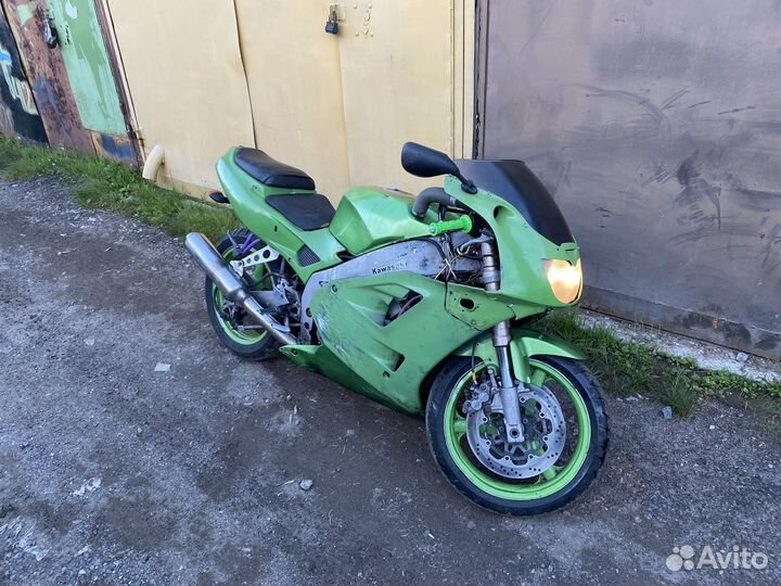 Kawasaki zxr400