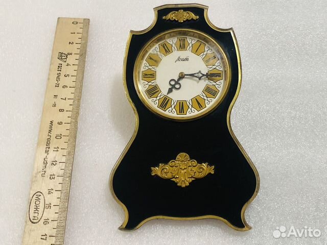 Часы настольные 