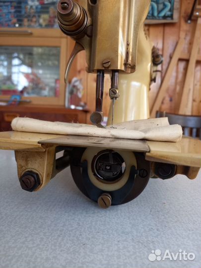 Швейная машинка Tikka, ремень, сьол без станины