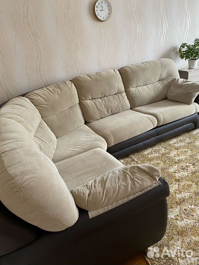 Большой угловой диван бу