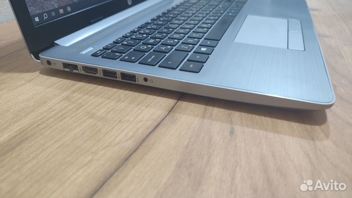 Мощный HP (FHD 15.6