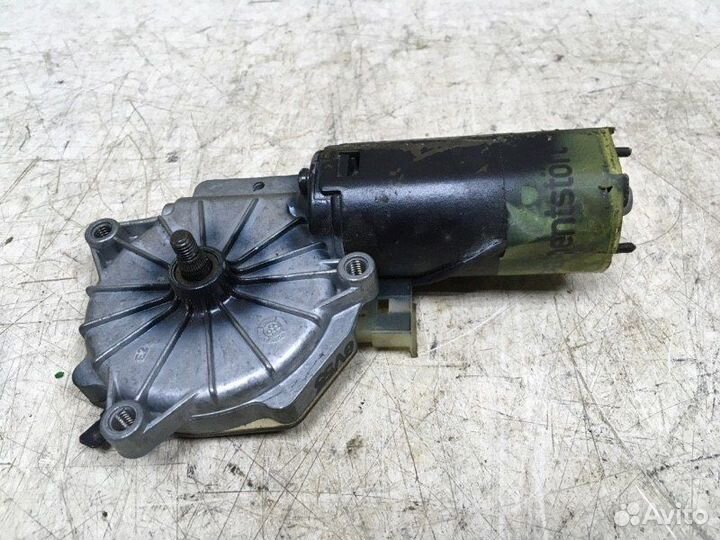 Моторчик стеклоочистителя задний задний Volkswagen