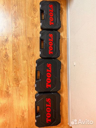 Набор инструментов 151 предмет, 121, 94 и 82