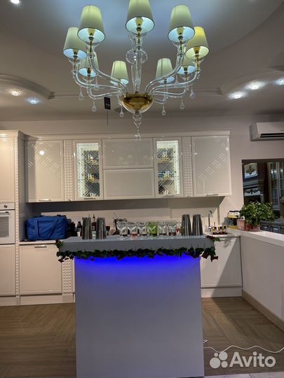 Выездной коктейльный бар бармен шоу