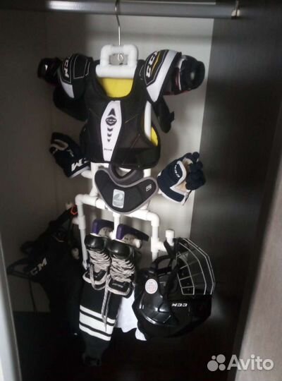 Вешалка для сушки хоккейной формы