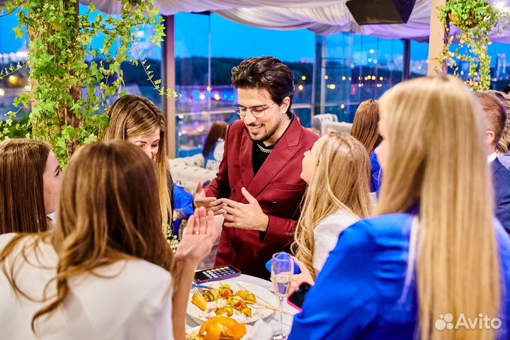 Фокусник иллюзионист