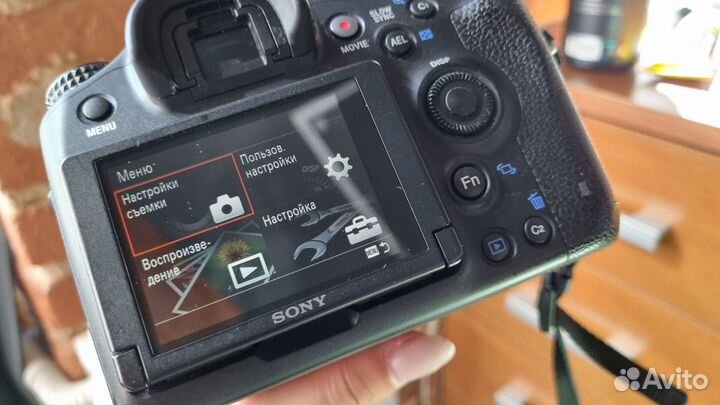 Зеркальный фотоаппарат Sony а 68 + 3 объектива