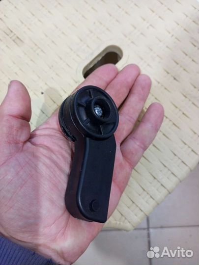 Шарнир регулировки капюшона Adamex