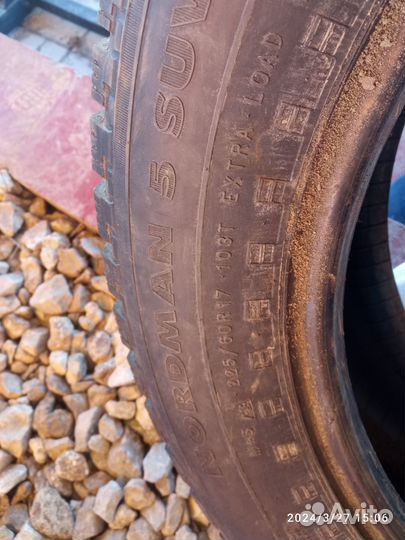 Nordman 5 235/55 R17 103T