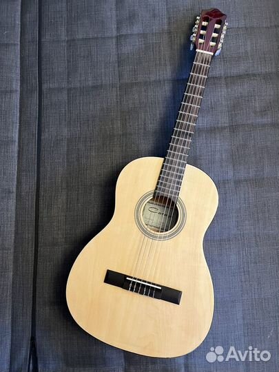 Гитара детская 3/4 Caraya в идеальном состоянии