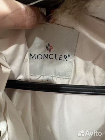 Пуховик пальто moncler женский 42