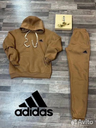 Спортивный костюм Adidas