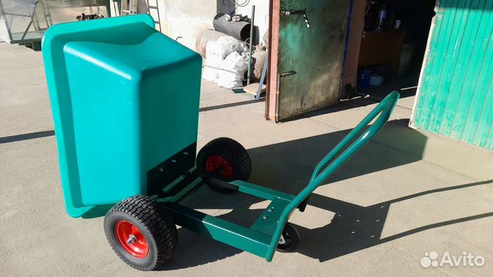 Тележка,тачка для кормов