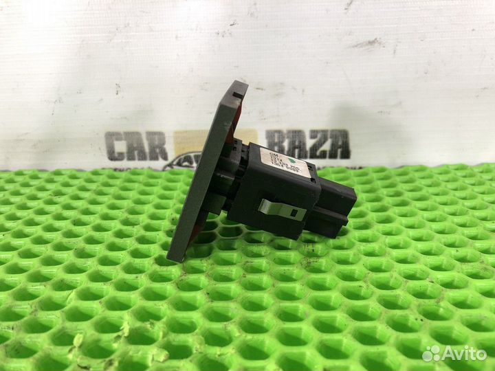 Кнопка аварийной сигнализации Opel Vectra