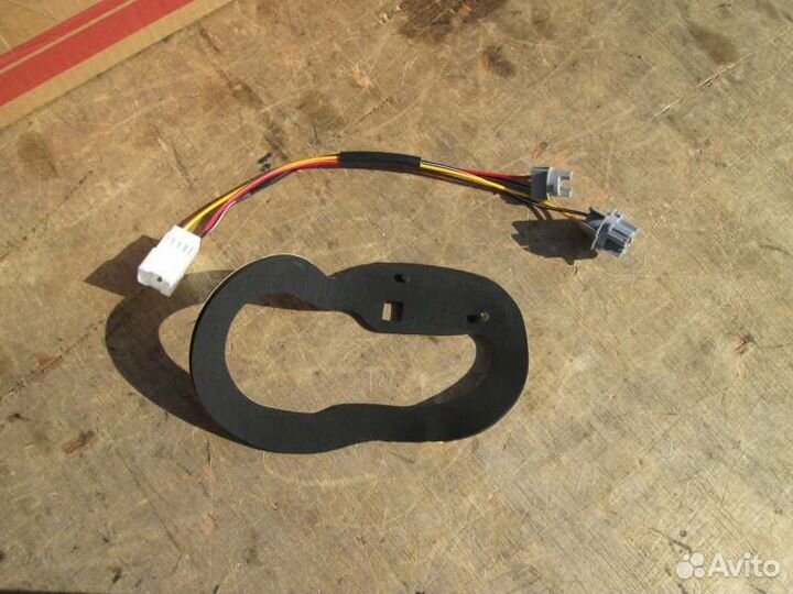 Стоп правый Toyota Corolla Fielder NZE141