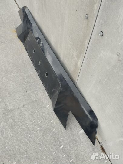 Накладка крышки багажника BMW 7 E65 бмв 7 Е65 Е66