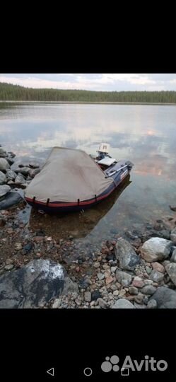 Лодка с мотором