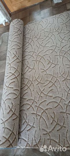 Палас новый