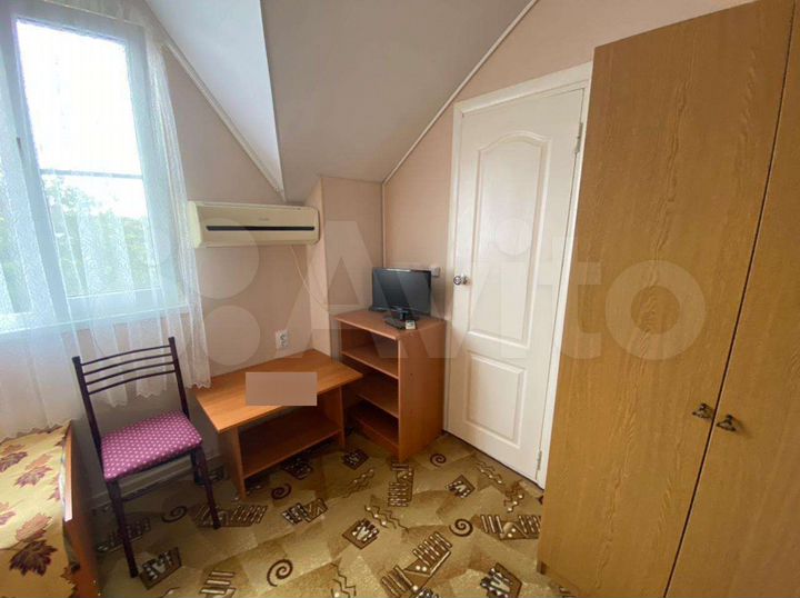 Комната 15 м² в 1-к., 2/2 эт.