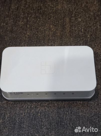 Маршрутизатор D-Link-815, DES-1005-A, коммутатор