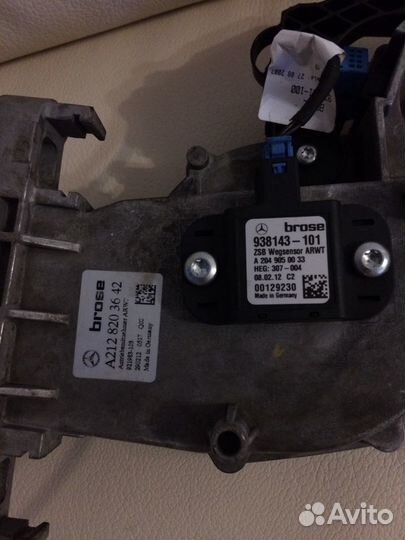 Механизм подъёма двери багажника Mercedes glk 220