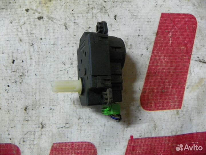 Моторчик заслонки отопителя Peugeot 4007 2007-2014