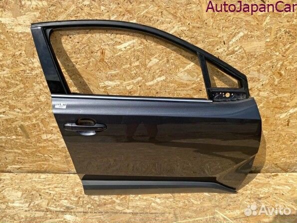 Тойота С-хр Передняя дверь правая