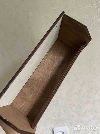 Ключница на стену деревянная с полкой для прихожей