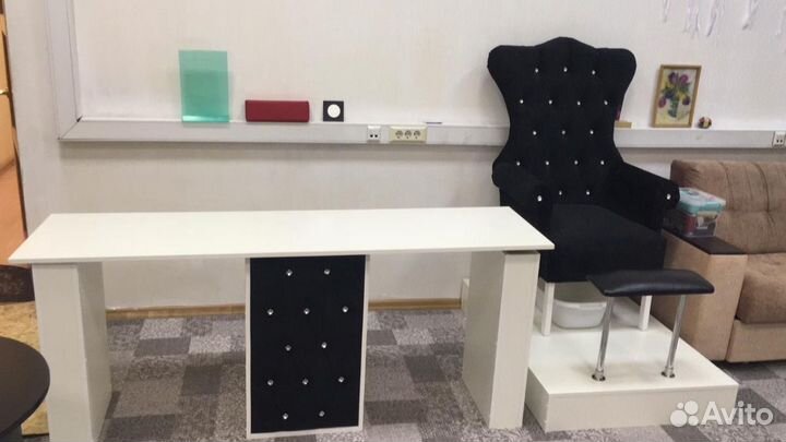 Педикюрное кресло трон