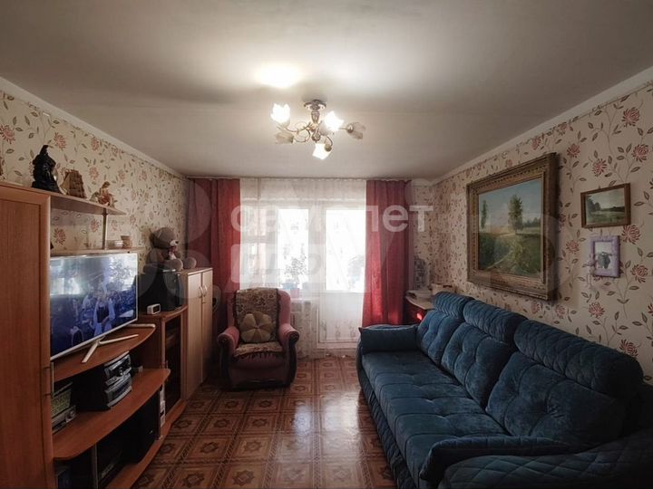 2-к. квартира, 61 м², 1/10 эт.