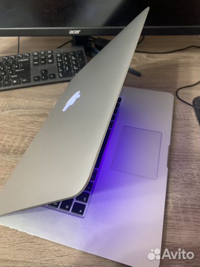 MacBook Pro (Retina, 15-inch, Mid 2015)