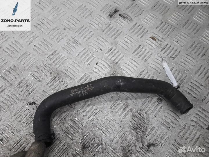 Патрубок 1k0121157f на Volkswagen Touran