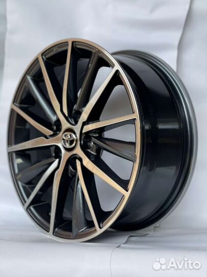 Новые диски R17 на для Toyota Camry/5x114.3