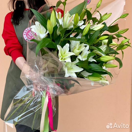 Лилия букет Доставка цветов шикарные цветы