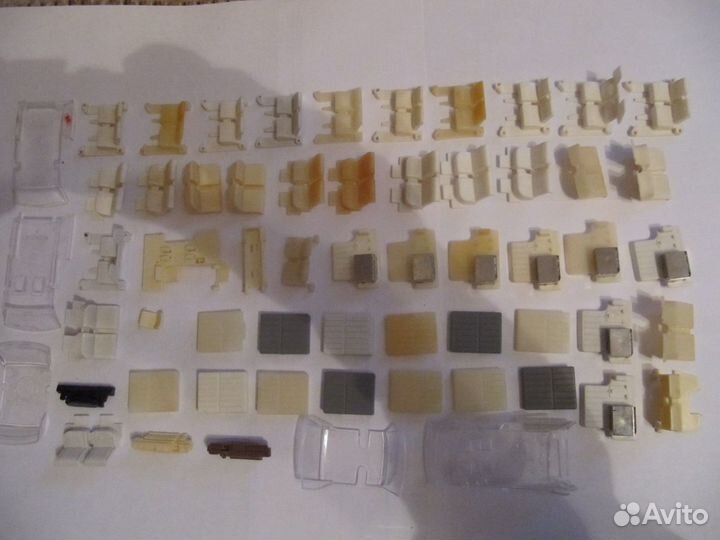 Запчасти к моделям 1:43 Волга газ 24,2402; ЗИЛ раф