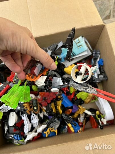 Конструкторы, роботы