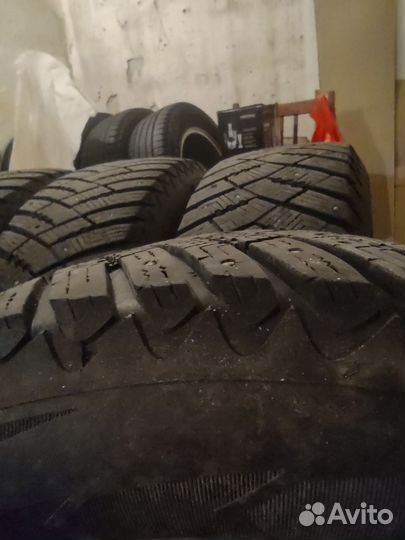 Goodyear Ultragrip Ice Arctic 225/65 R17 102T