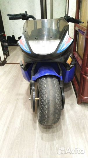 Мотоцикл электрический трехколесный 