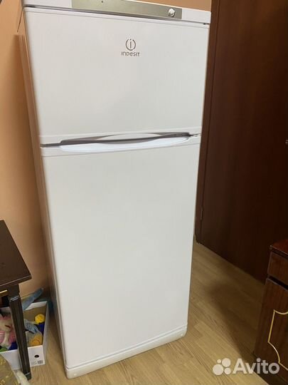 Холодильник indesit st 14510