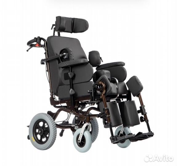 Кресло-коляска для инвалидов Ortonica Delux 560