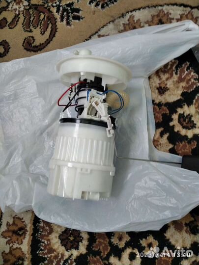Насос топливный в сборе