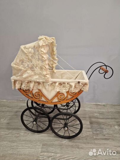 Детская коляска ретро