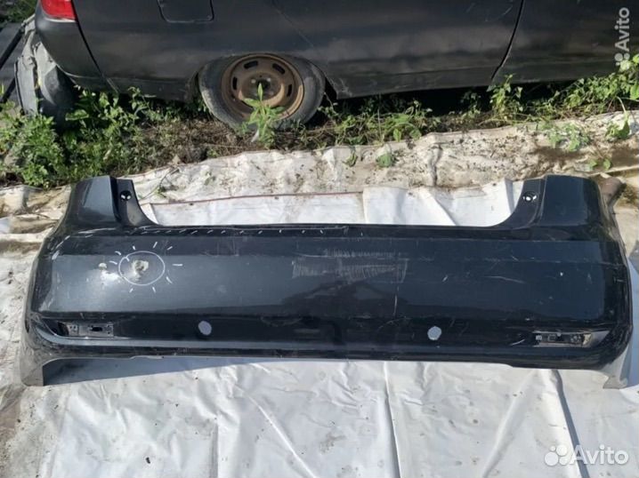 Задний бампер Toyota Avensis